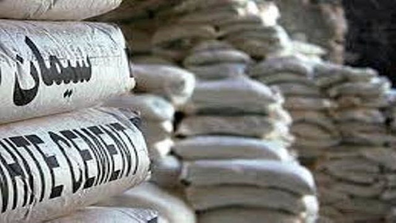 کشف ۲۵ تن سیمان قاچاق در دشتیاری