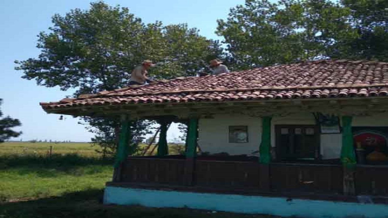 مرمت بقعه آقا سید حسن روستای صیقل بنه لاهیجان