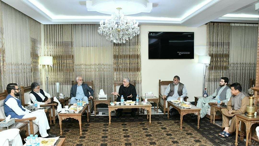 نماینده هرات: «اسماعیل خان» به عنوان والی و فرمانده واحد جنگ در هرات منصوب شود