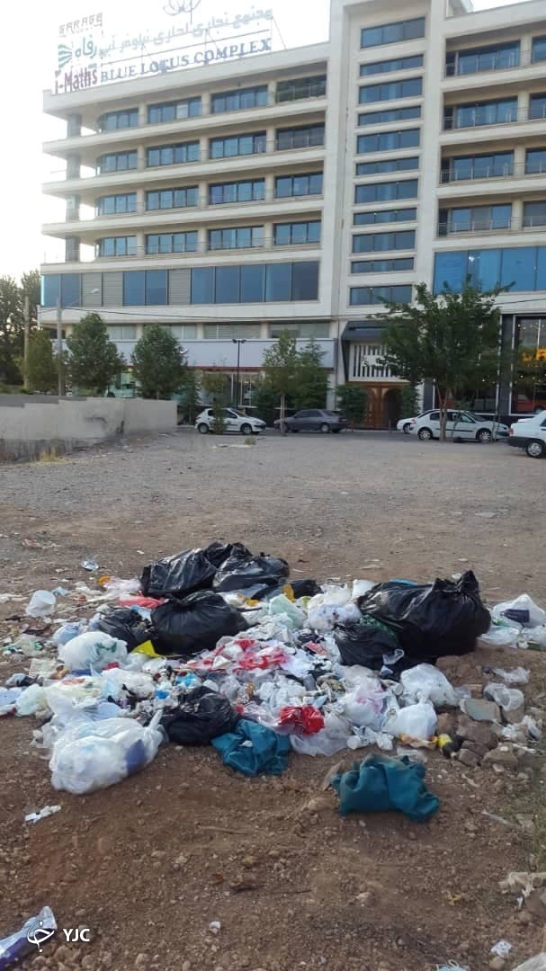 تصاویری از رها سازی زباله ها در شیراز