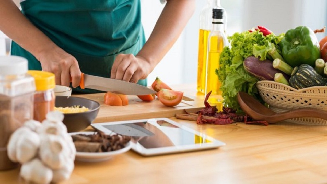 تغذیه بعد از چهل سالگی