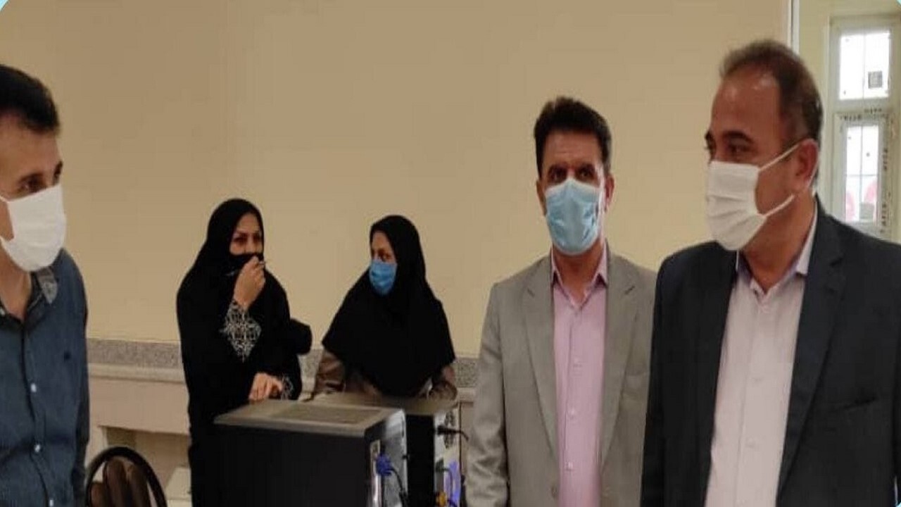 بازدید از روند واکسیناسیون فرهنگیان در ایلام