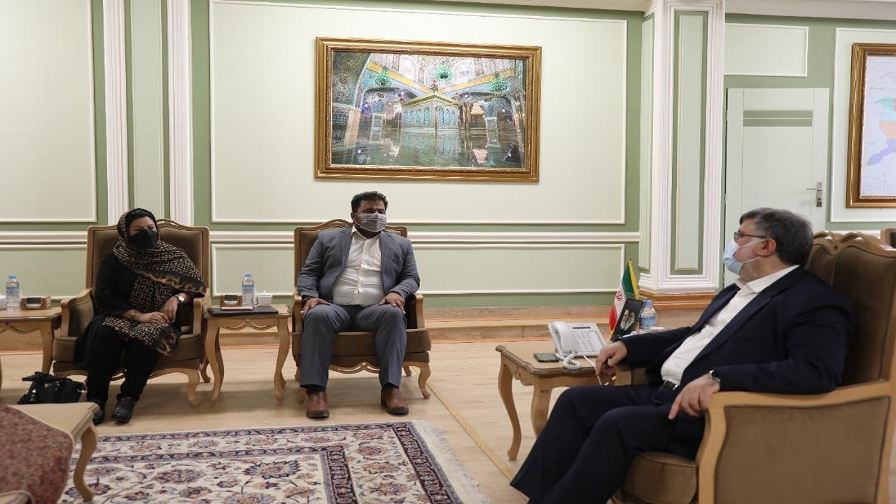 دیدار تعدادی از فعالان اقتصادی با استاندار خراسان رضوی