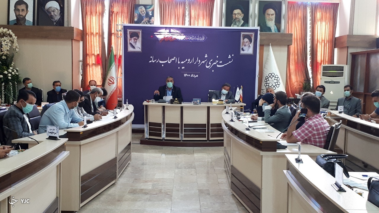 ۸۹۵ میلیارد تومان شهرداری ارومیه بدهی دارد