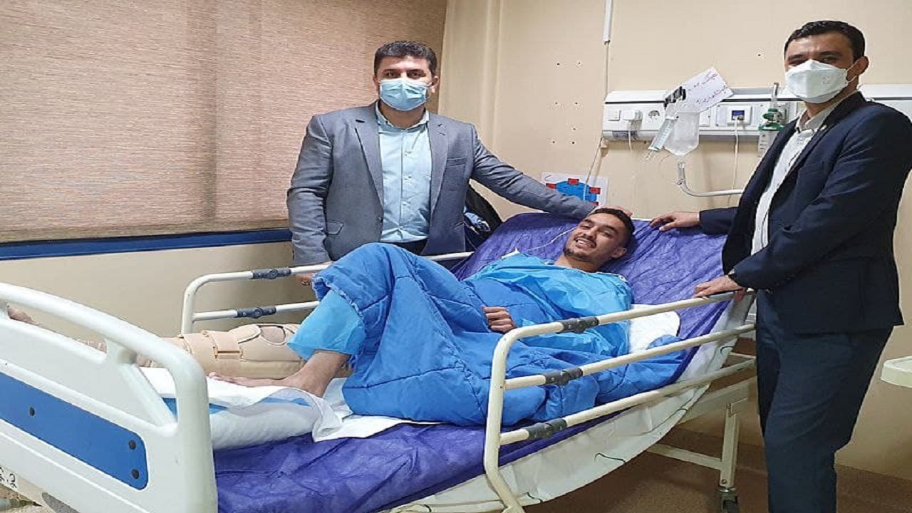 هادی پور پای خود را به تیغ جراحان سپرد