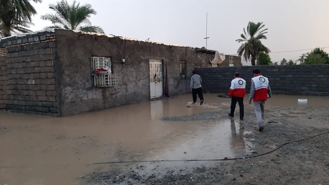 امدادرسانی به بیش از ۲۰ خانوار سیل زده در مناطق مختلف کرمان