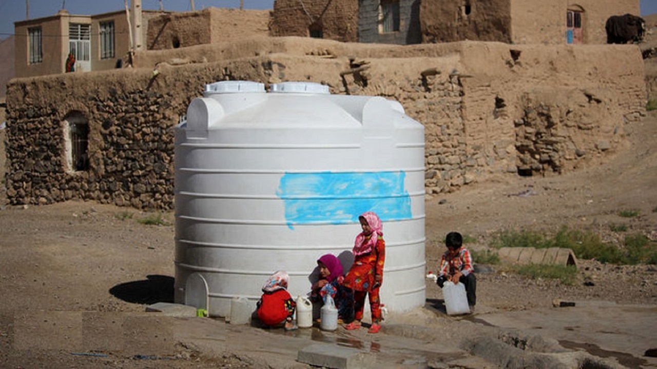 ۳ مخزن آب در روستای خزعلیه شادگان نصب شد