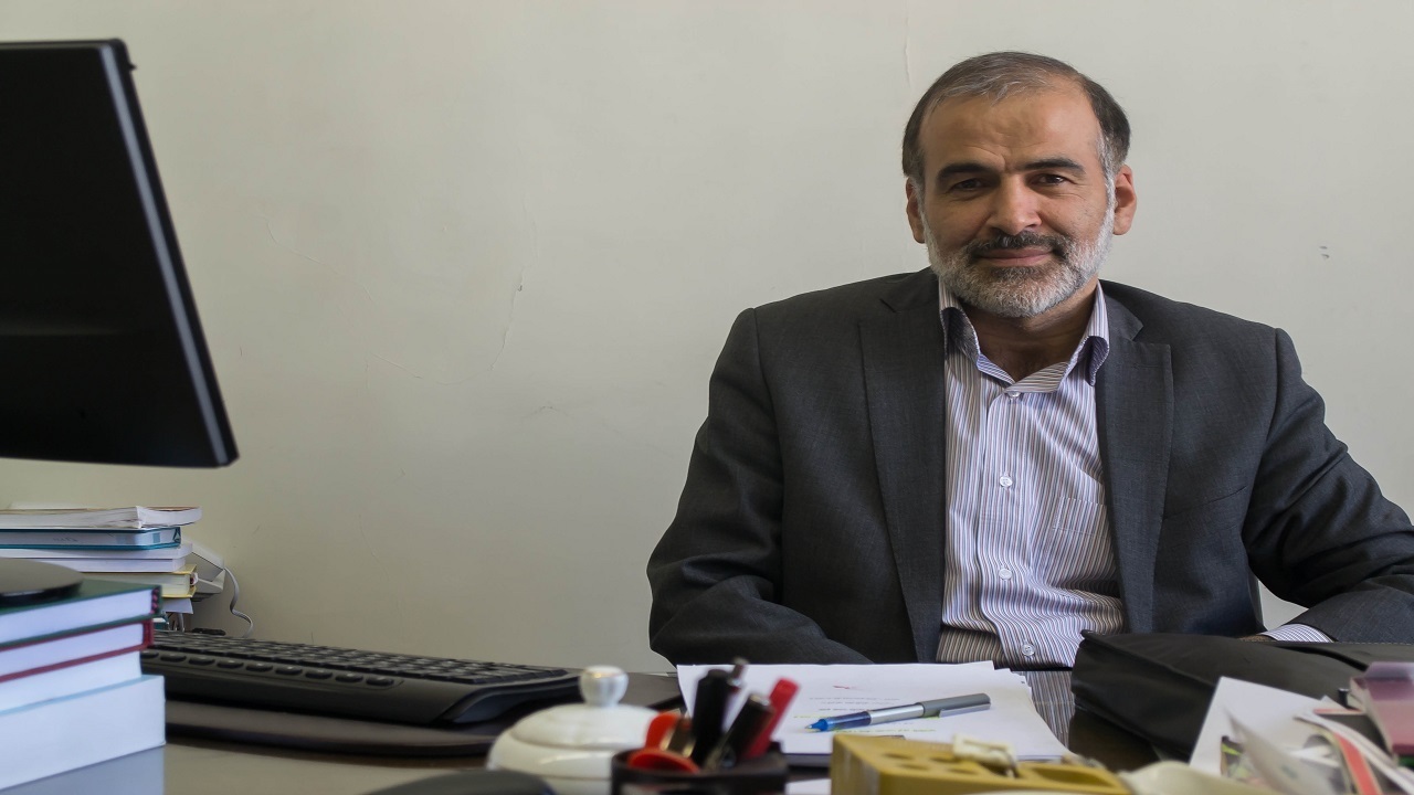 سید ابراهیم رئیسی حضور مقامات ۷۰ کشور جهان در مراسم تحلیف را به فال نیک بگیرد/ رفع تحریم‌ها و تعیین تکلیف برجام از همه چیز مهم‌تر است