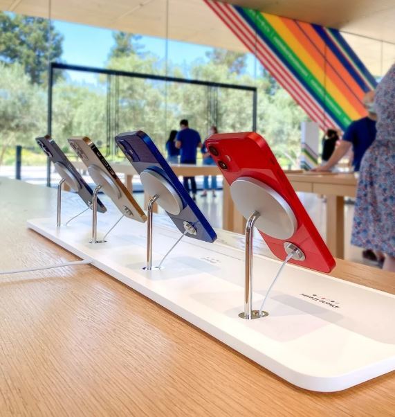 شارژر MagSafe 