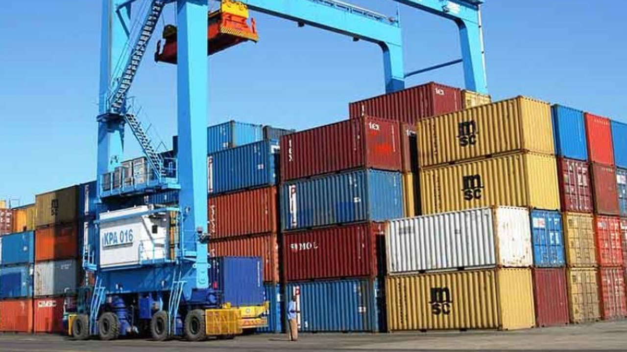 افزایش ۸۸ درصدی صادرات از گمرک استان اصفهان