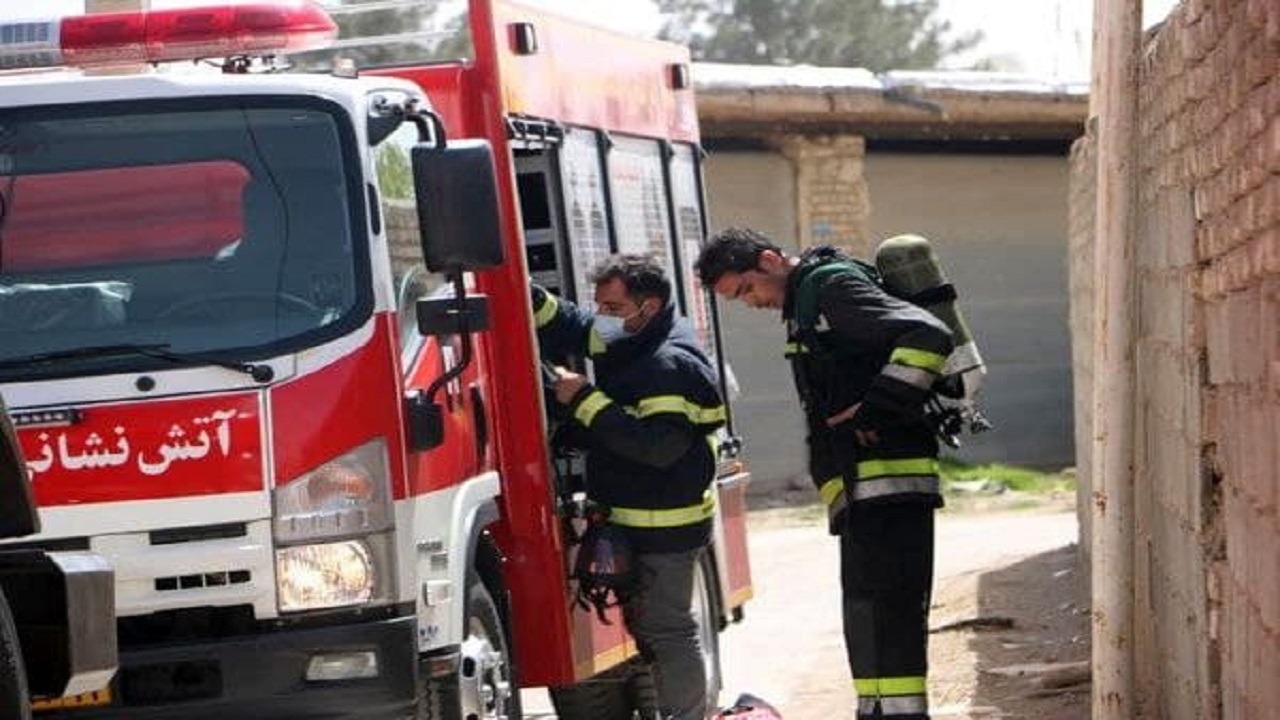 واکسن کرونا به آتش نشانان قزوین رسید