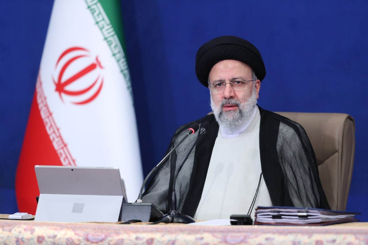 رئیس جمهور: از شکایات ریاست جمهوری و دولت از خبرنگاران گذشت می‌کنیم/ نظارت بر کالا‌های اساسی سست نشود