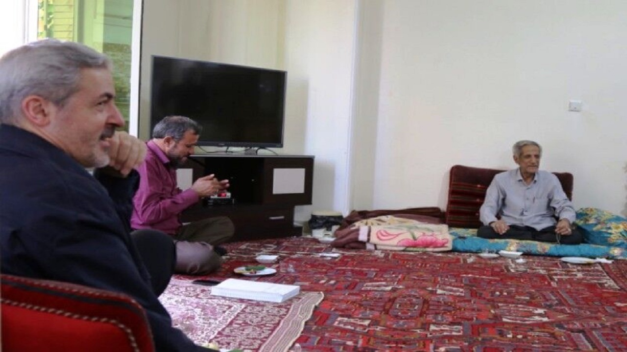 شعرسرایی در فضیلت ائمه (ع) دست مایه اعتلای معنوی شاعر است
