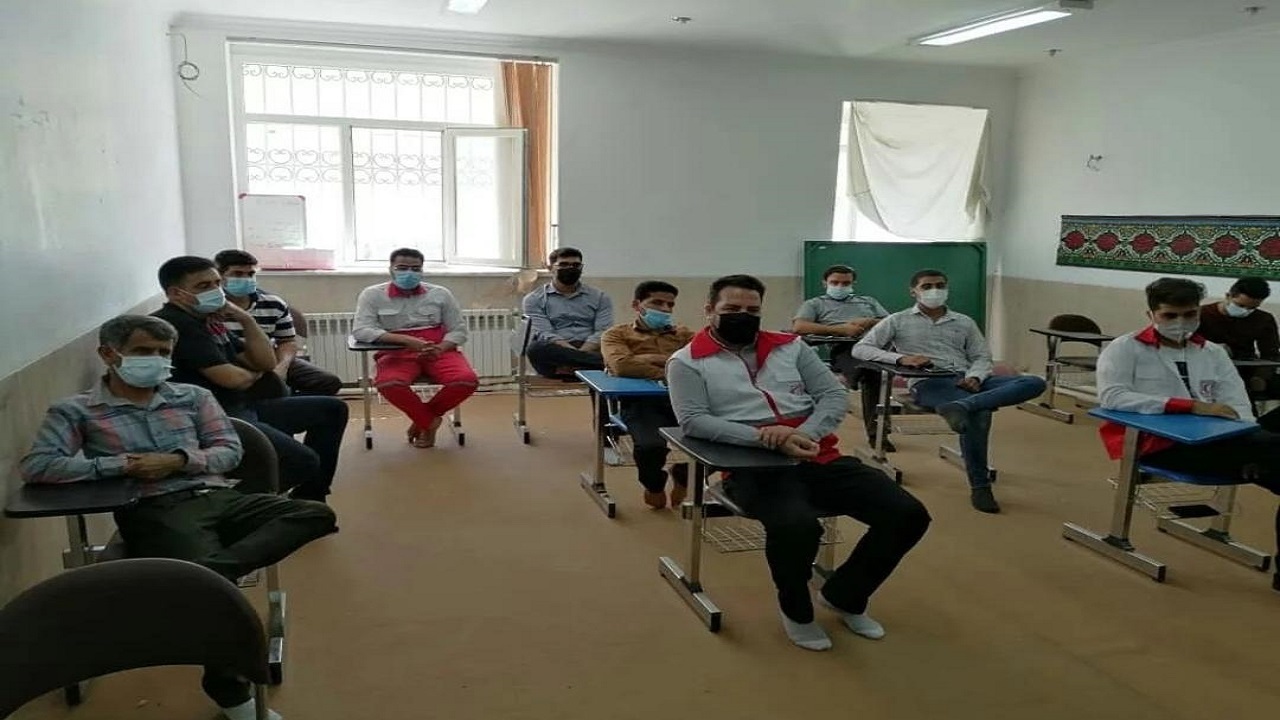 آشنایی امدادگران هلال احمر خاتم با اقدامات پیش بیمارستانی