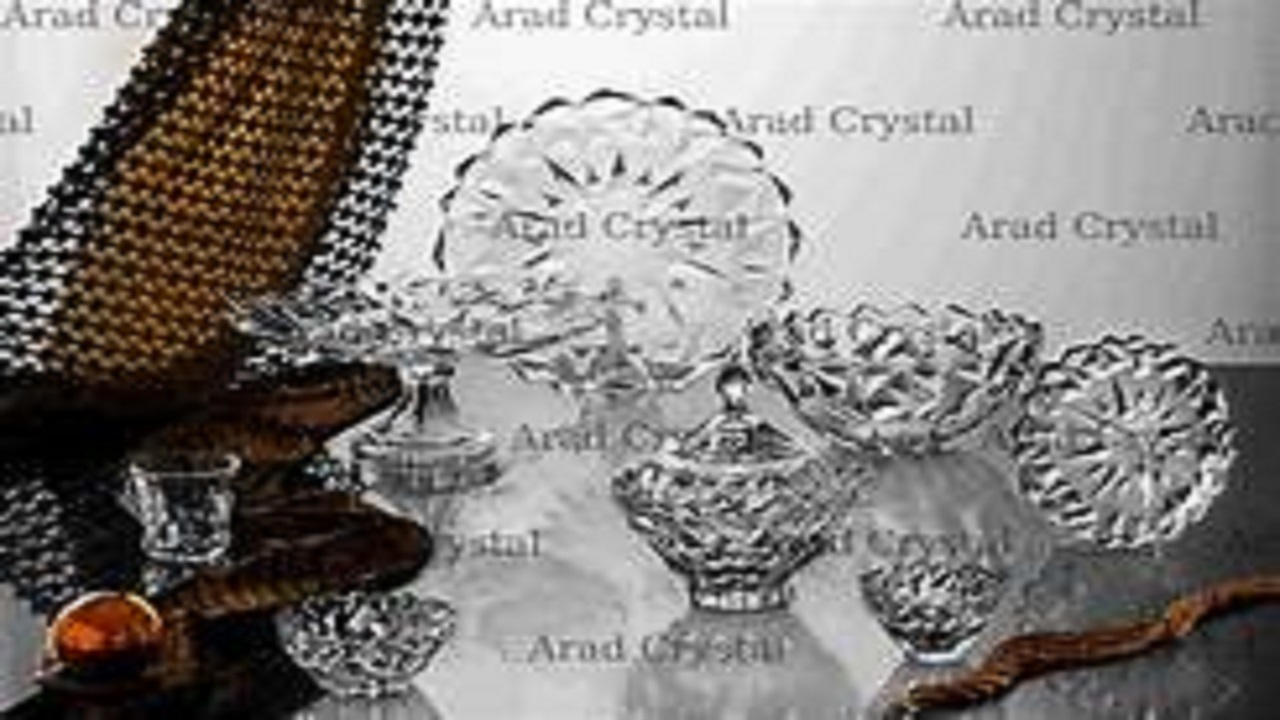 ۳۰تن ظروف بلور در الیگودرز تولید می شود