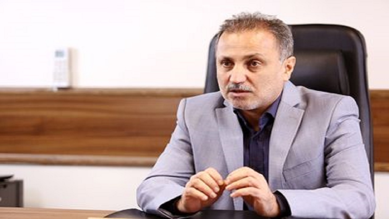 اصغر فرهادی:بنر و عکس نمیخوام؛ سازمان زیباسازی شهرداری تهران:بنری در کار نیست! اصغر فرهادی:بنر و عکس نمیخوام؛ سازمان زیباسازی شهرداری تهران:بنری در کار نیست!