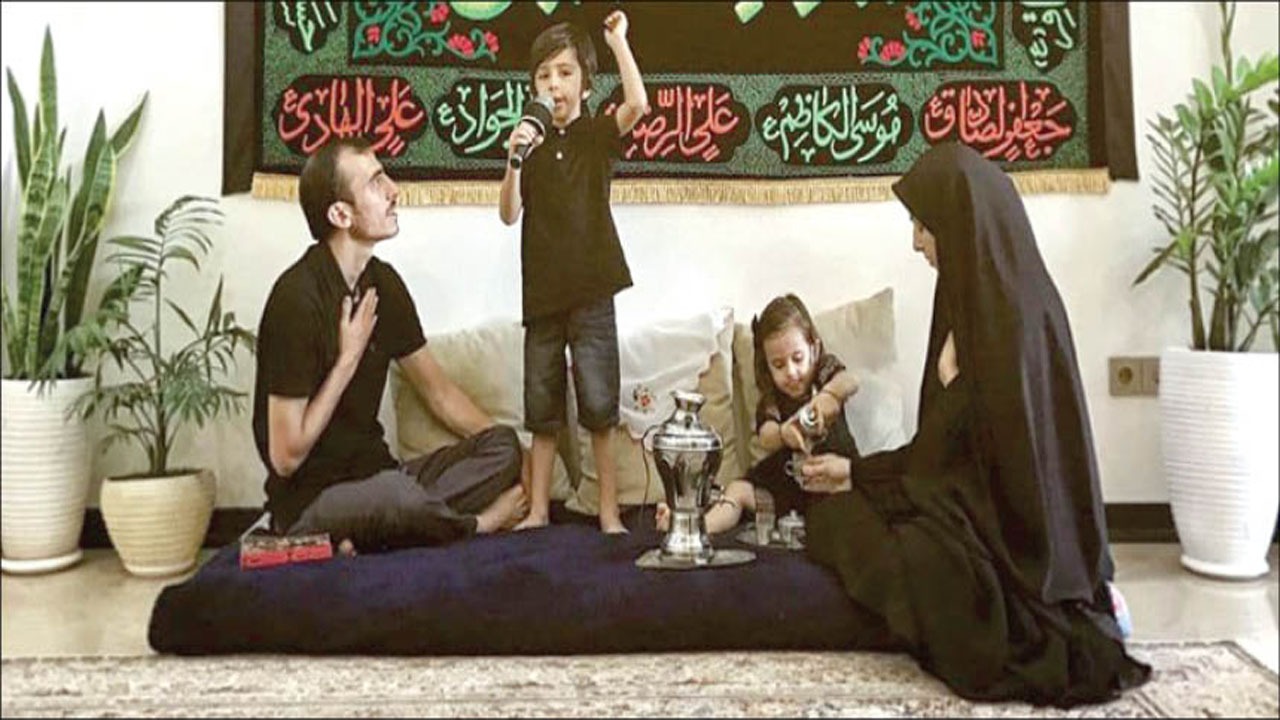 چگونه با عزاداری‌های ساده در خانه خودمان، شوق عاشورایی در کودکان ایجاد کنیم؟
