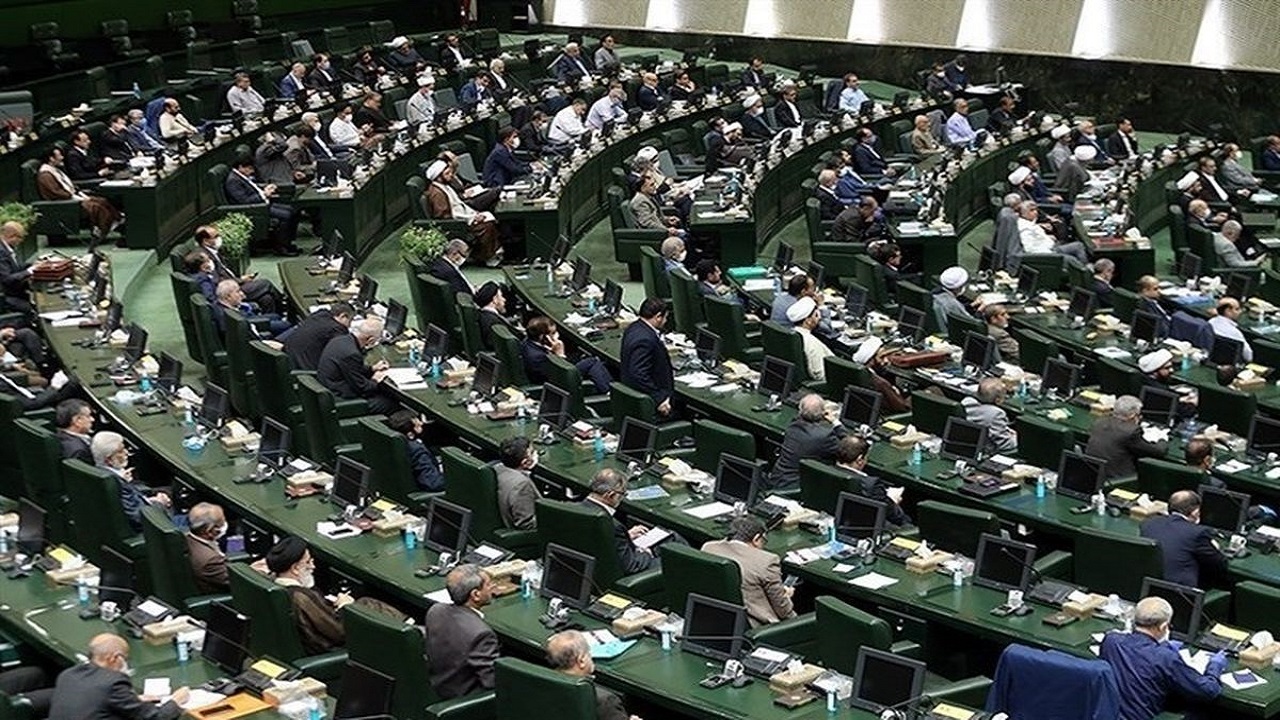 آغاز صحن غیر علنی نمایندگان در پارلمان