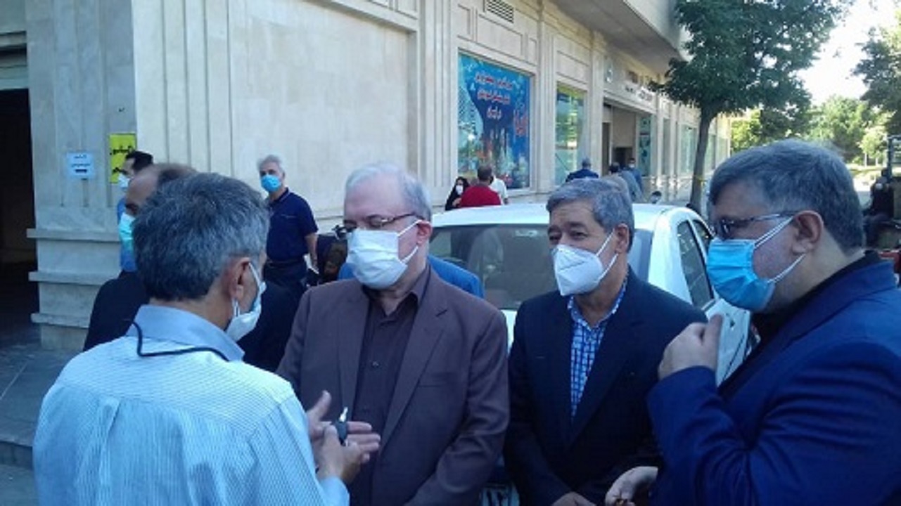 ظرفیت تزریق واکسیناسیون به یک میلیون نفر در روز می‌رسد/ داروهای کرونا در کشور موجود است