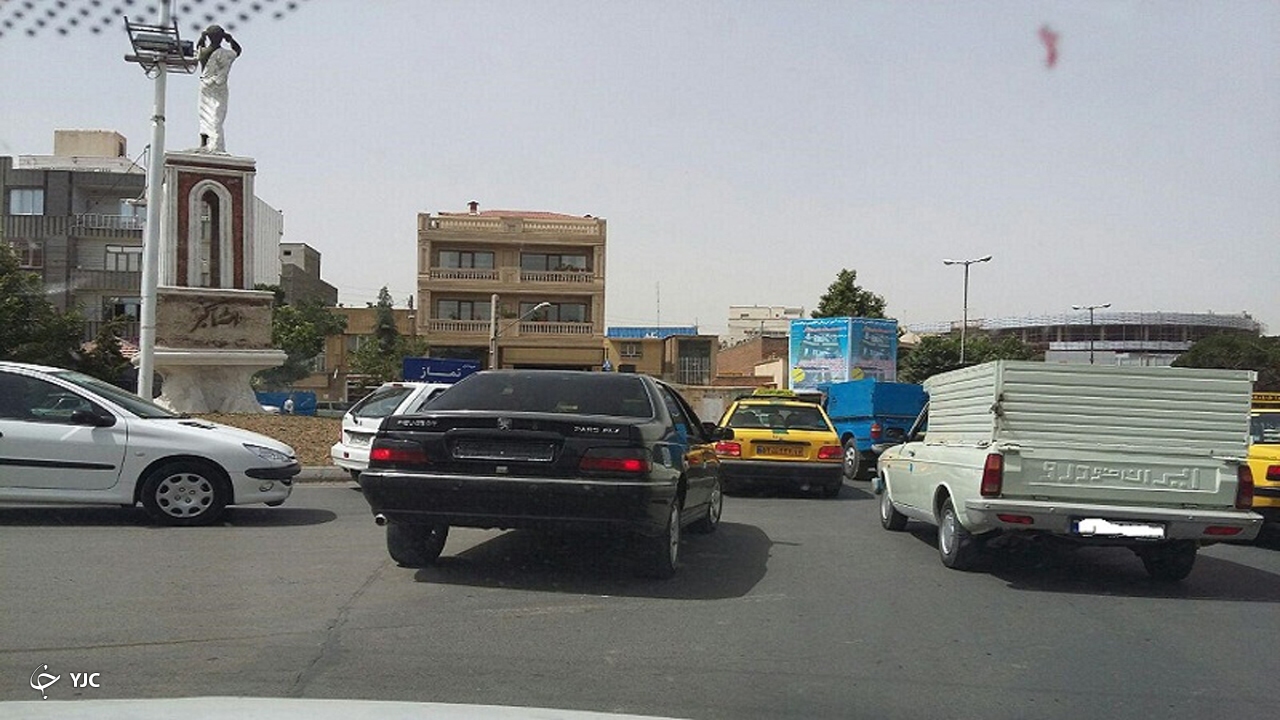 اجرای طرح توقیف خودرو‌های بدون پلاک در مهاباد کلید خورد