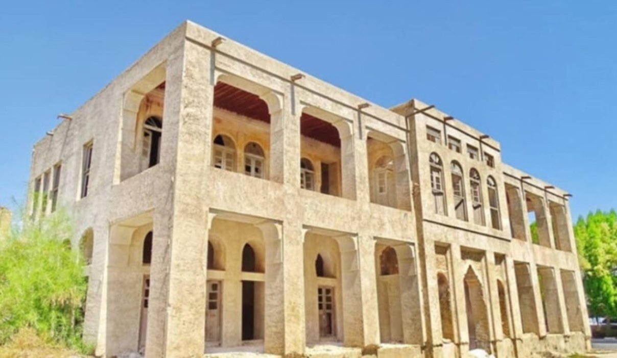 ساختمان قدیم شهرداری بندرلنگه ثبت ملی می شود