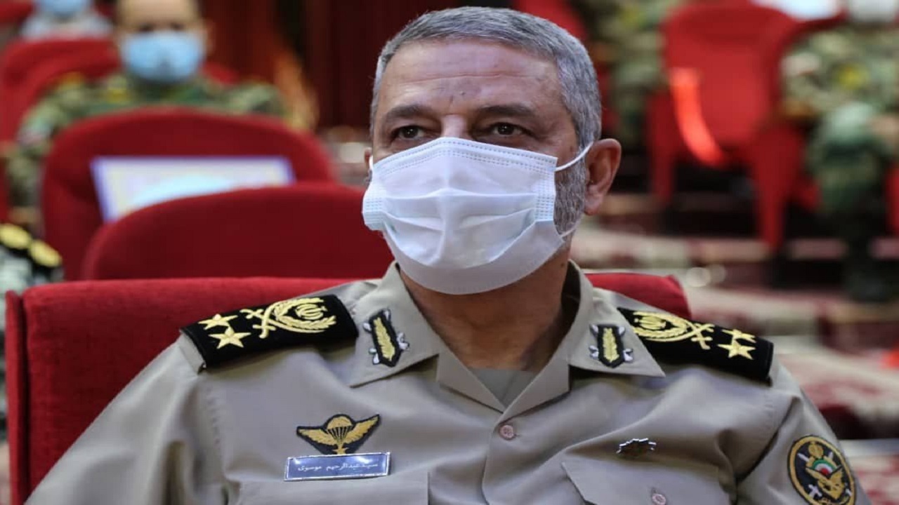 دستور فرمانده کل ارتش برای استفاده از تمام توان ارتش جهت مقابله با کرونا