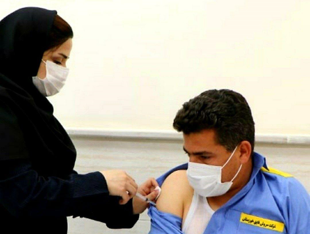 جزئیات واکسیناسیون کارکنان وزارت نفت؛ از سکوهای نفتی و گازی تا جایگاههای سوخت جزئیات واکسیناسیون کارکنان وزارت نفت؛ از سکوهای نفتی و گازی تا جایگاههای سوخت