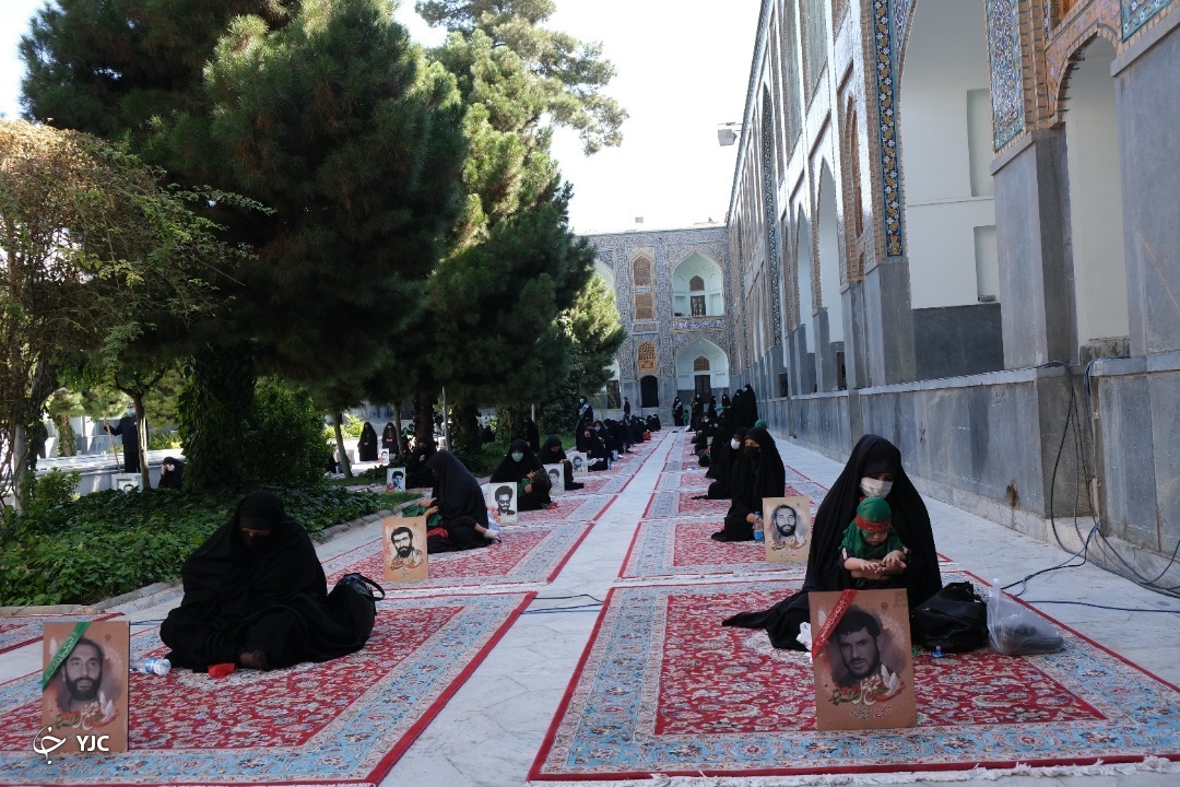 محفل شیرخوارگان حسینی در حرم مطهر رضوی برگزار شد