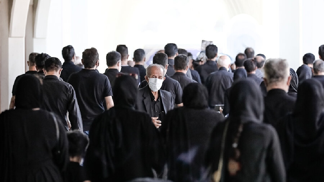 شلوغی وحشتناک مقابل غسالخانه بهشت زهرای تهران