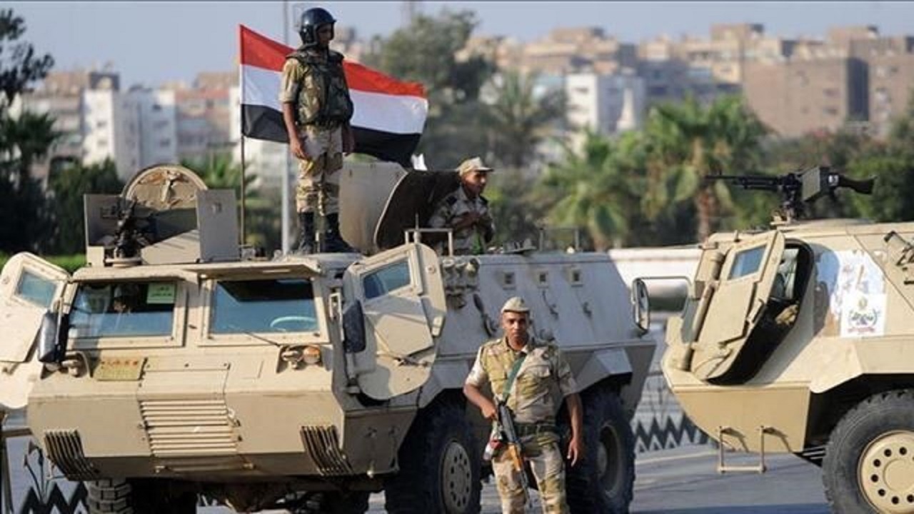 ارتش مصر ۱۳ داعشی را در شبه جزیره سینا به هلاکت رساند