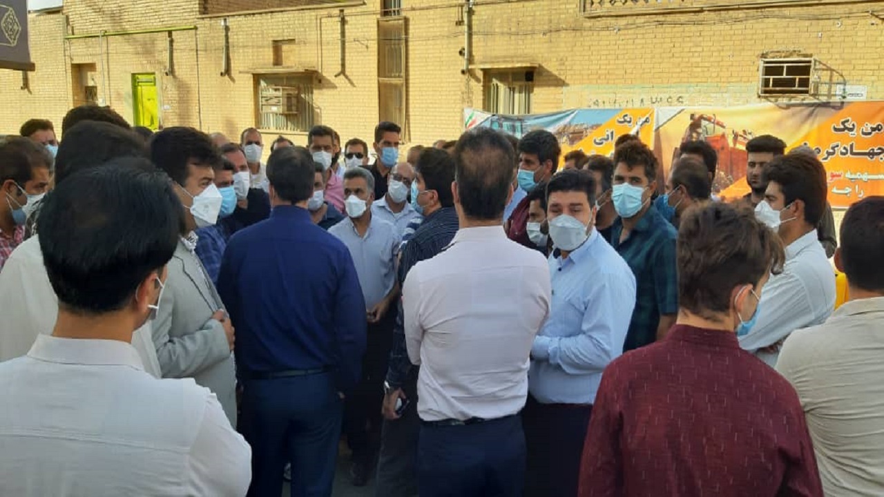 تجمع دارندگان ماشین‌آلات کشاورزی دزفول به قطع سهمیه سوخت