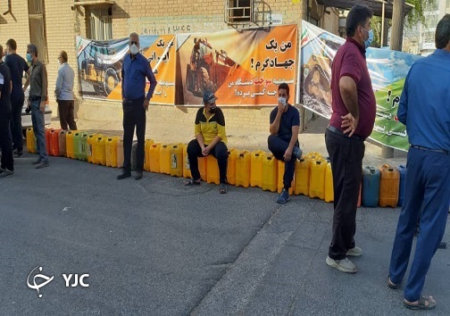 تجمع دارندگان ماشین&zwnj;آلات کشاورزی دزفول نسبت به قطع سهمیه سوخت