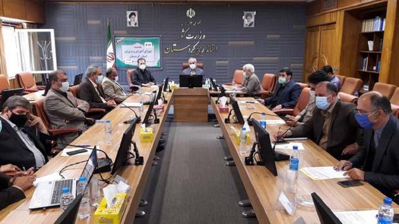 تمامی دستگاه ها به آموزش و پرورش استان کمک کنند