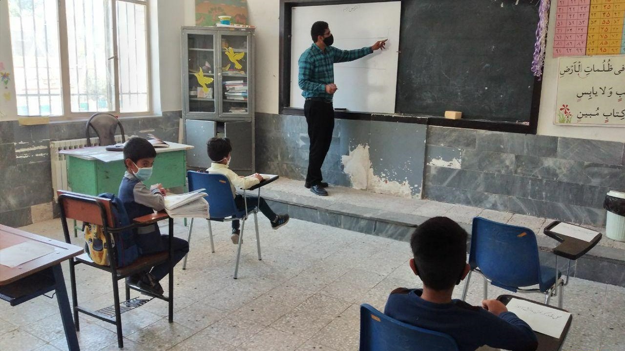 حضور بیش از ۲۵۰ دانشجو معلم در طرح جهاد آموزشی و تربیتی