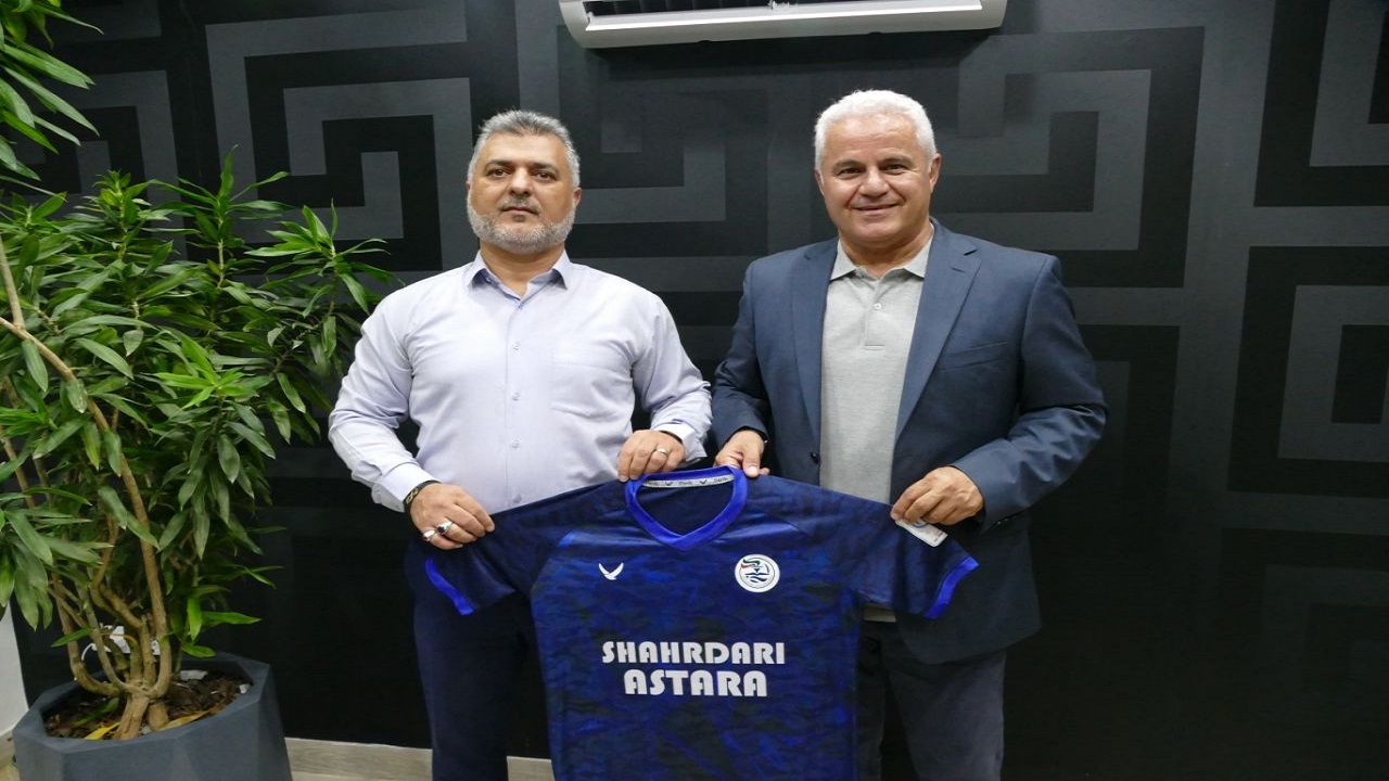 آقای گل سرمربی شهرداری آستارا