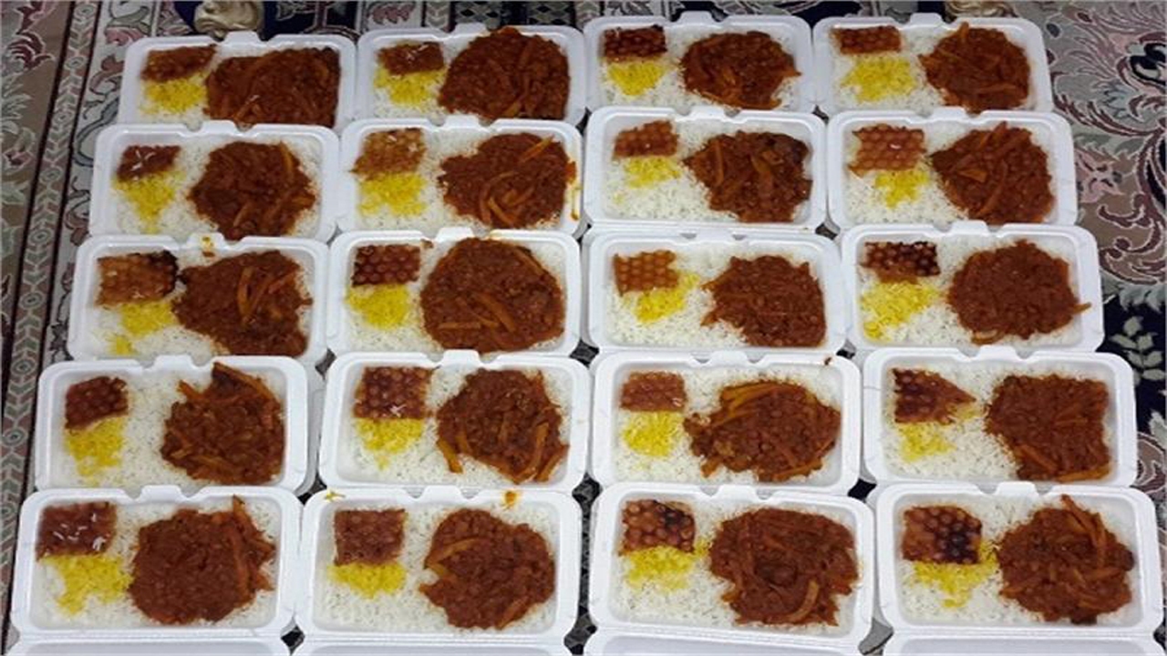 توزیع روزانه ۵۰ هزار پرس غذای گرم بین نیازمندان خراسان شمالی