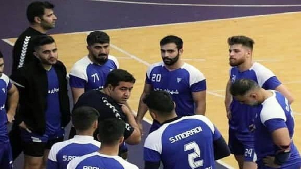 شروع نماینده هندبال مازندران بعد از ۲۰ سال دوری