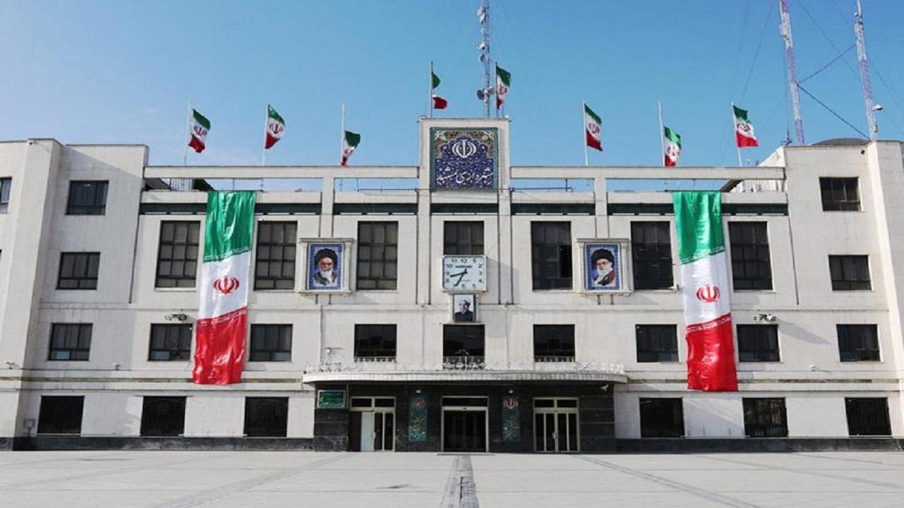 سکان مدیریت شهر مشهد در دست چه کسی قرار می‌گیرد؟
