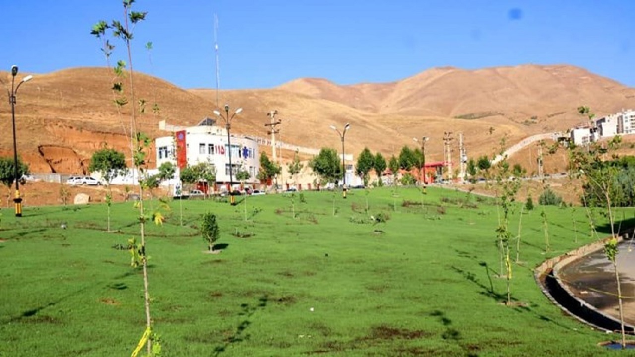 احداث ۴ هزار متر مربع فضای سبز در بلوار شهدای انتظام سنندج