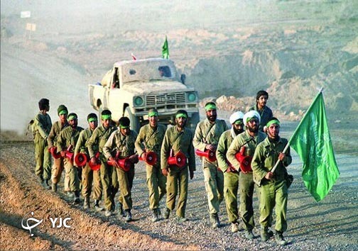 تجلیل از ۲ هزار و ۷۰۰ پیشکسوت دفاع مقدس در مهاباد