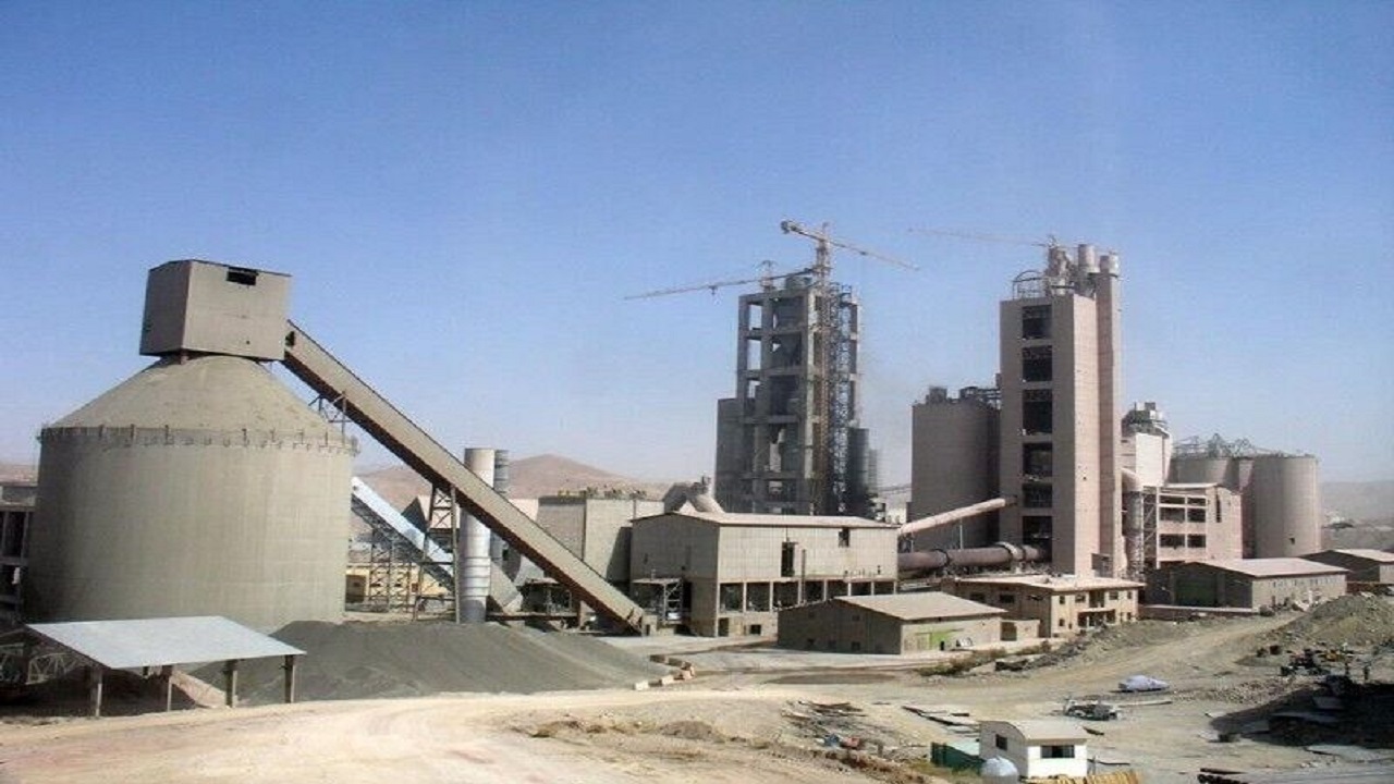 کارخانه های تولید سیمان اصفهان مشکل برق ندارند
