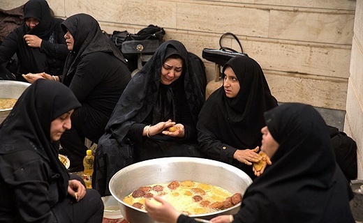 نگاهی به آیین های سوگواری ماه محرم در قم / از مشق شمشیر تا مراسم آیینی شامی پزان آسید حسن