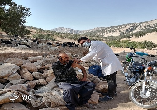 انجام واکسیناسیون عشایر بالای ۱۸ سال در باغملک