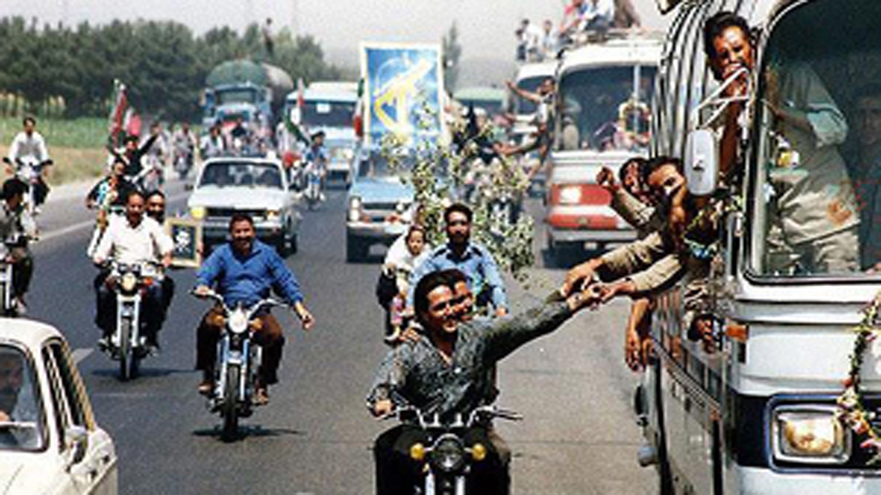 آزادگان نقش برجسته ای در تبیین مکتب سلیمانی دارند