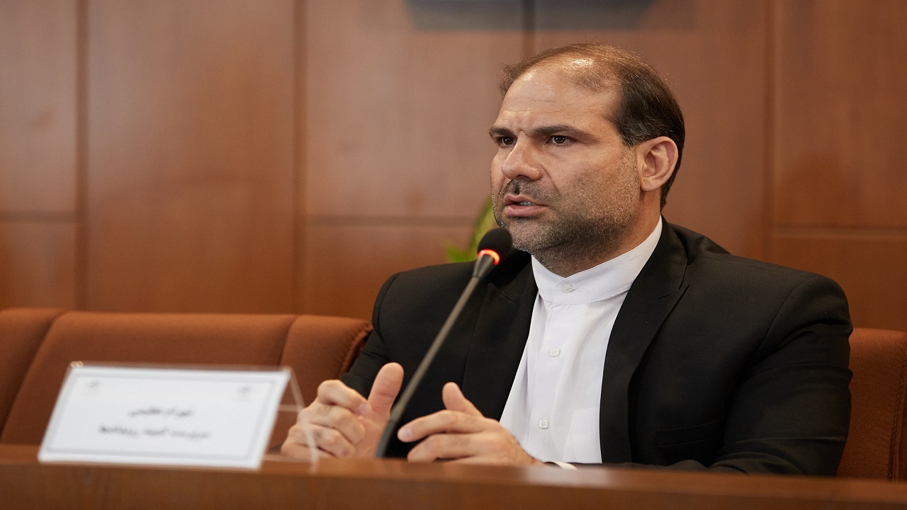 عظیمی: باشگاه‌ها اصرار به برگزاری دیدار‌های رفت و برگشتی دارند/ شیوع کرونا می‌تواند شیوه برگزاری لیگ برتر والیبال را تغییر دهد