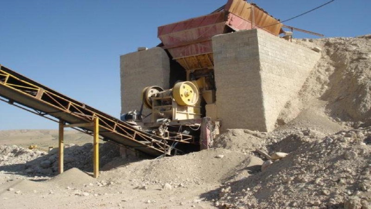 کارخانه سنگ شکن شهرداری تازه آباد استارت خورد