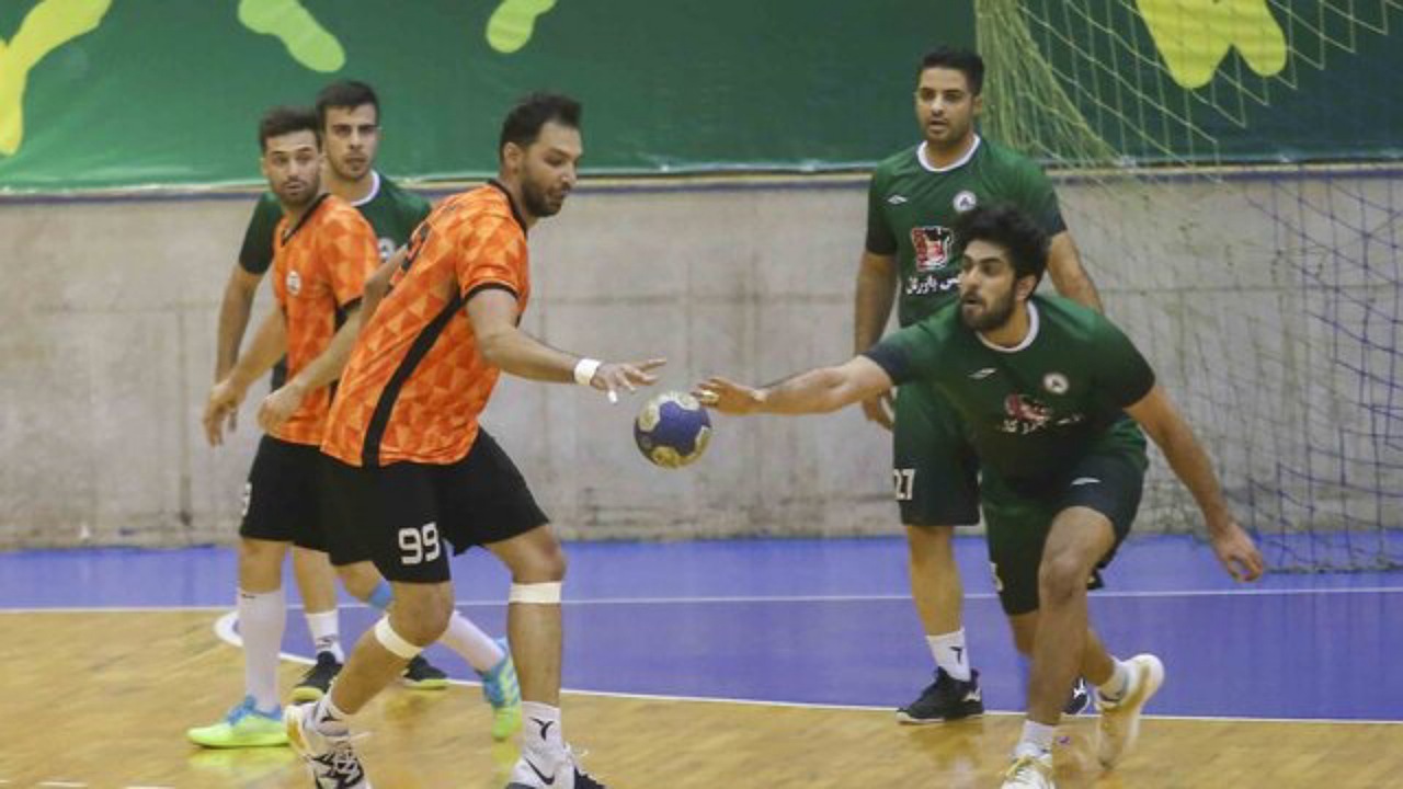 پیروزی ذوب آهن مقابل صنعت مس