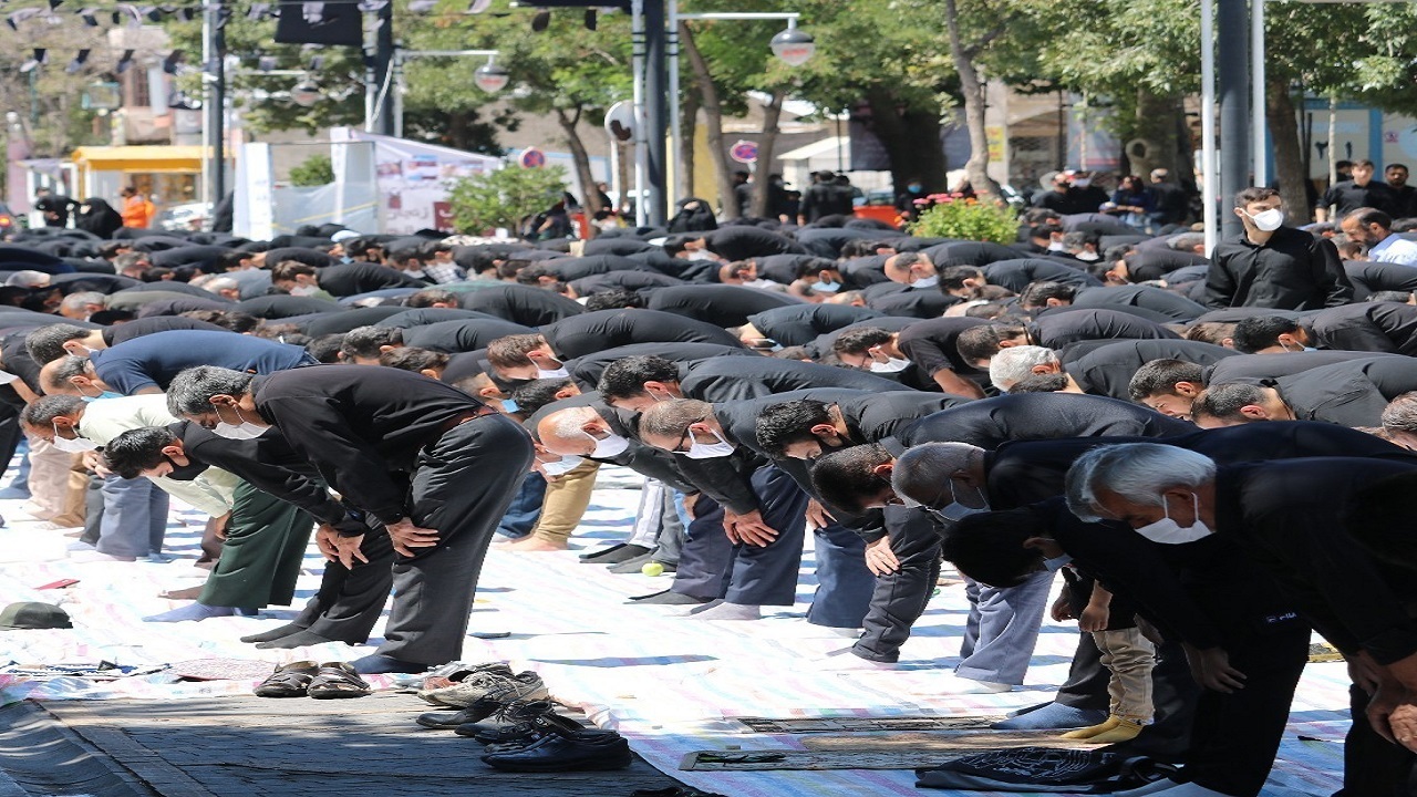 نماز ظهر عاشورا در مسجد جامع زنجان برگزار می‌شود