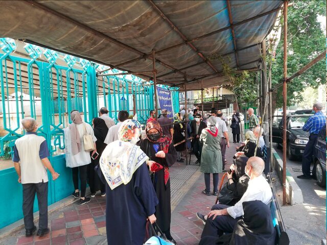 معاون بهداشت دانشگاه علوم پزشکی تبریز از مردم عذرخواهی کرد