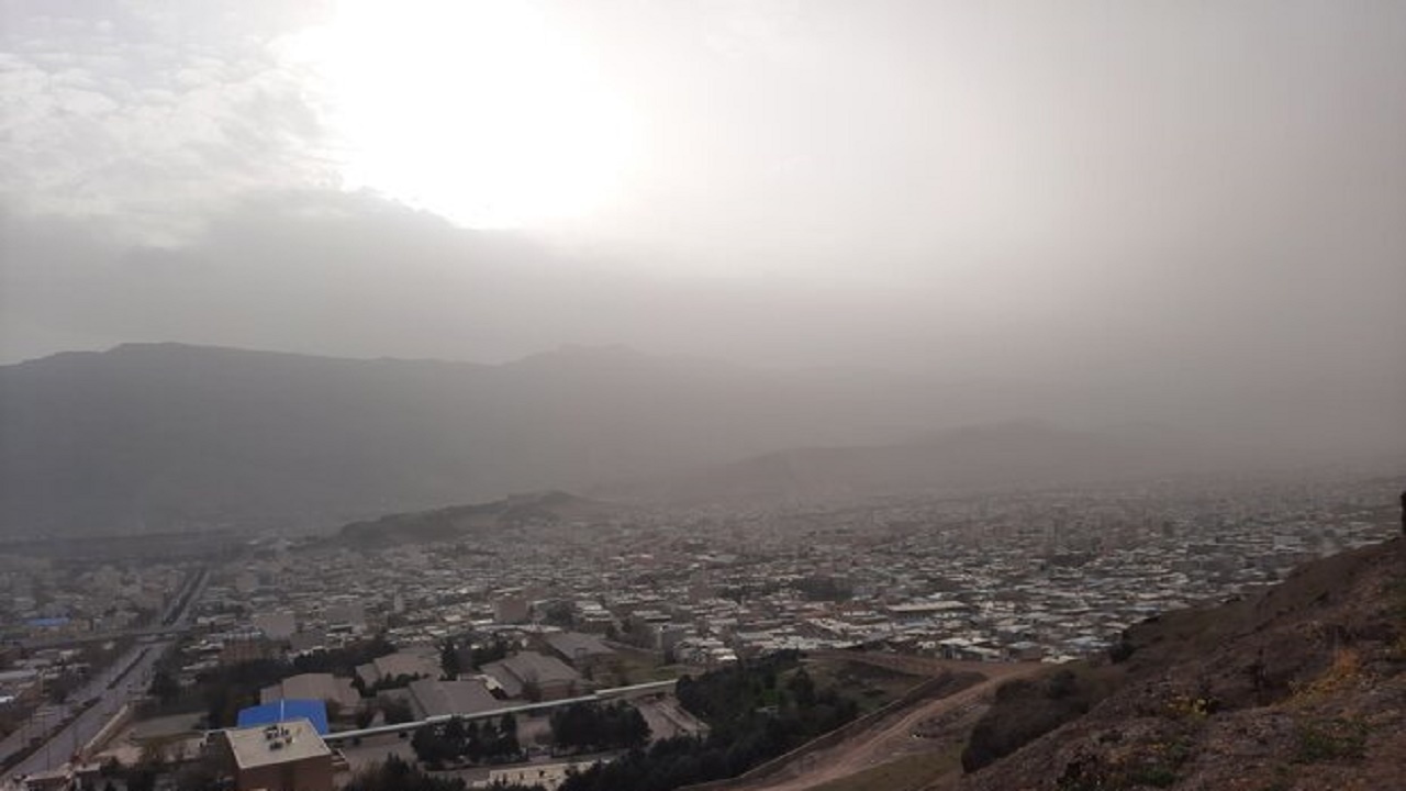 غبار صبحگاهی پدیده غالب اصفهان